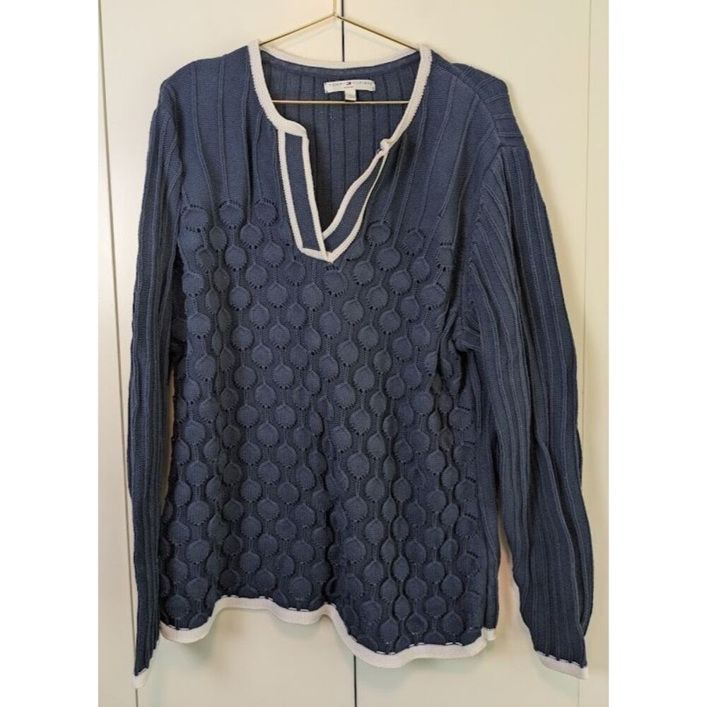Tommy Hilfiger Women’s 2X Crewneck Pullover Sweater Blue Circular Pattern